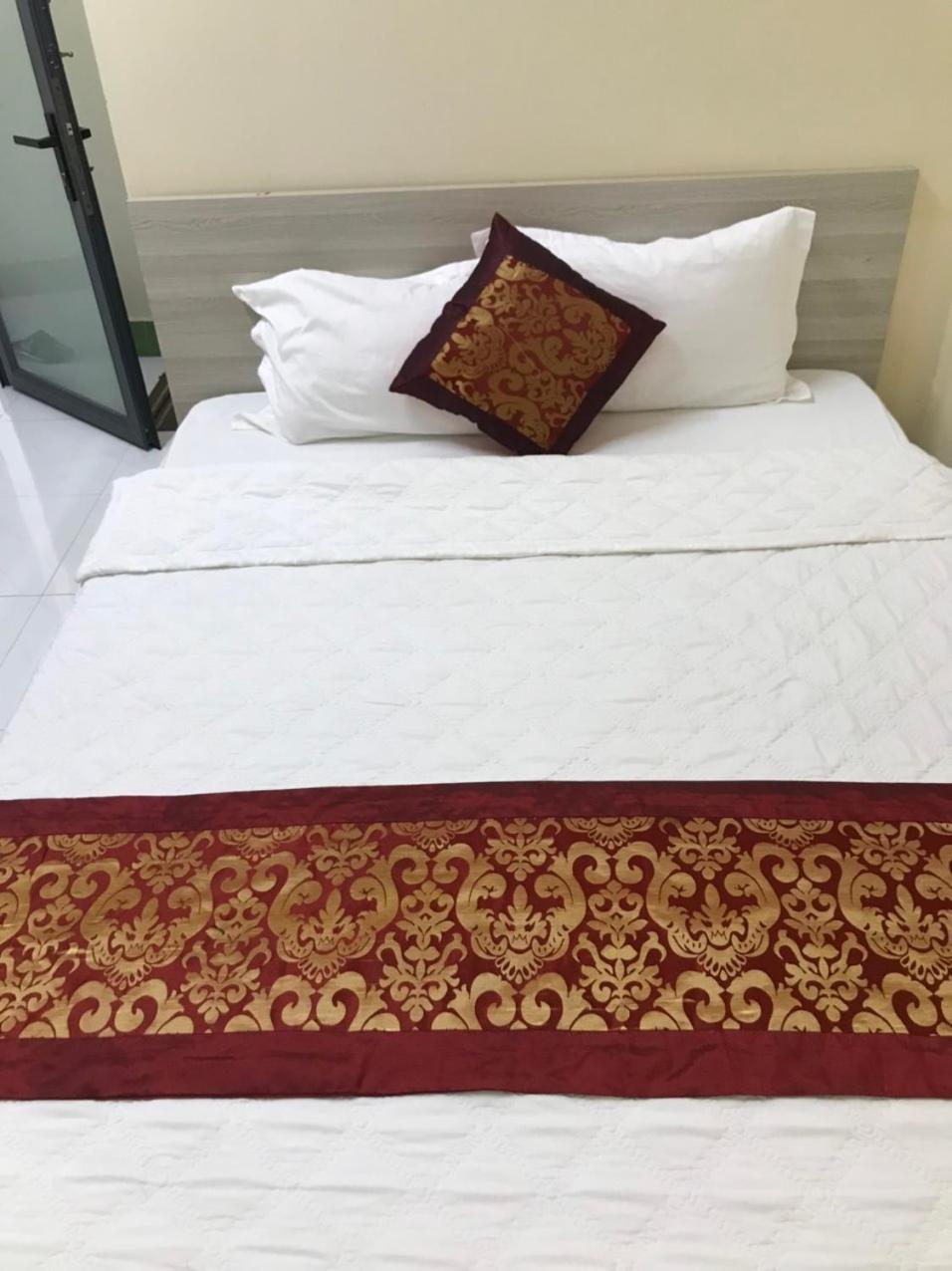 Khach San Nguyen Long Hotel Ap Thap Muoi Екстериор снимка