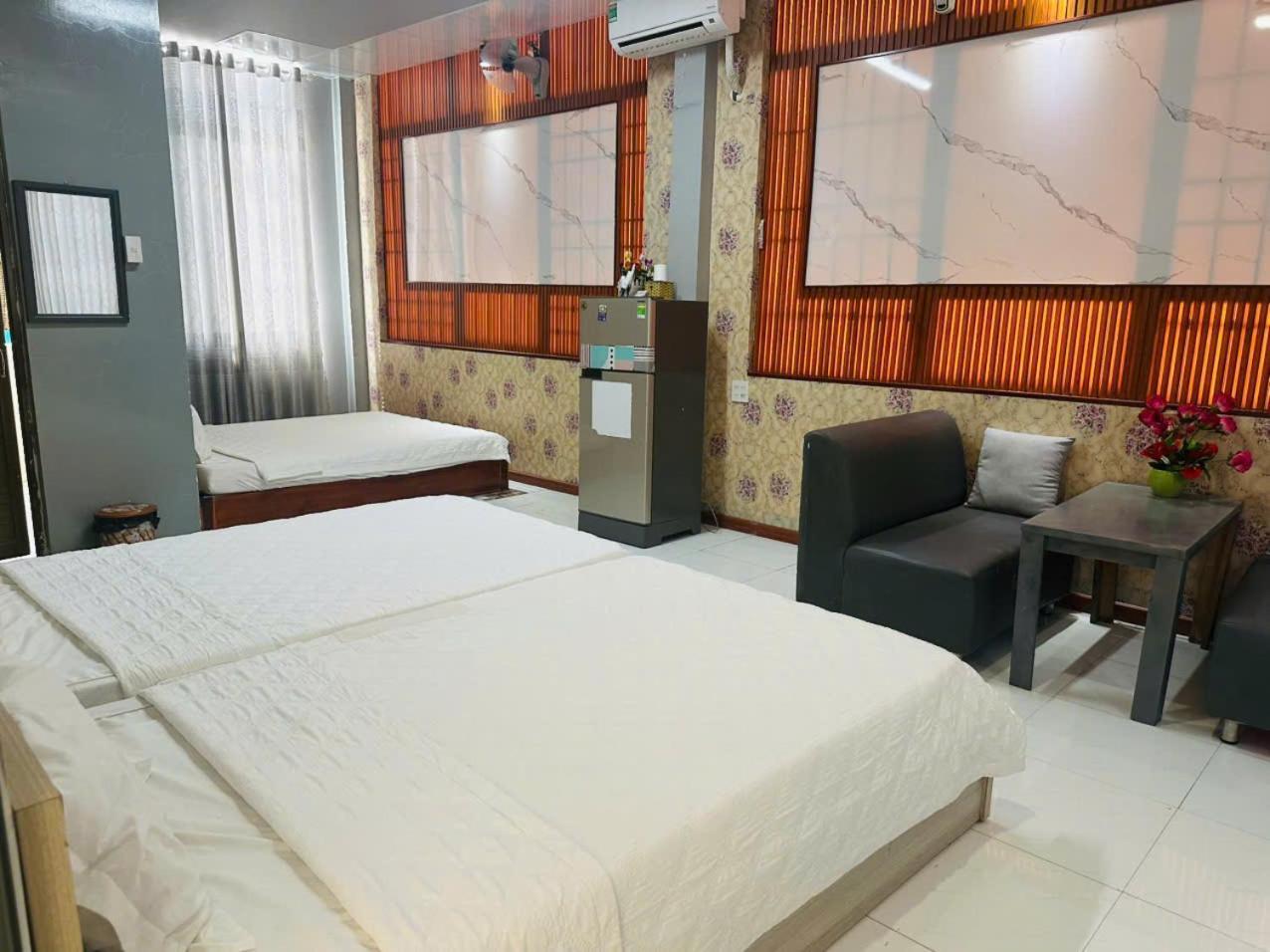 Khach San Nguyen Long Hotel Ap Thap Muoi Екстериор снимка